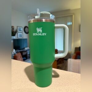 Stanley Meadow Green H2O Flowstate Quencher
